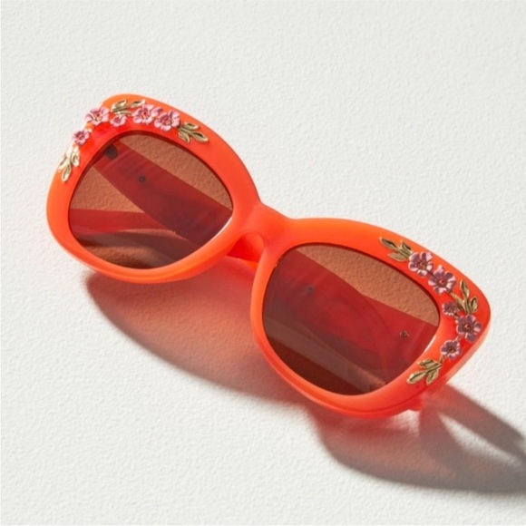NWOT Anthropologie Floral Trim Cat Eye Sunglasses - Picture 2 of 4